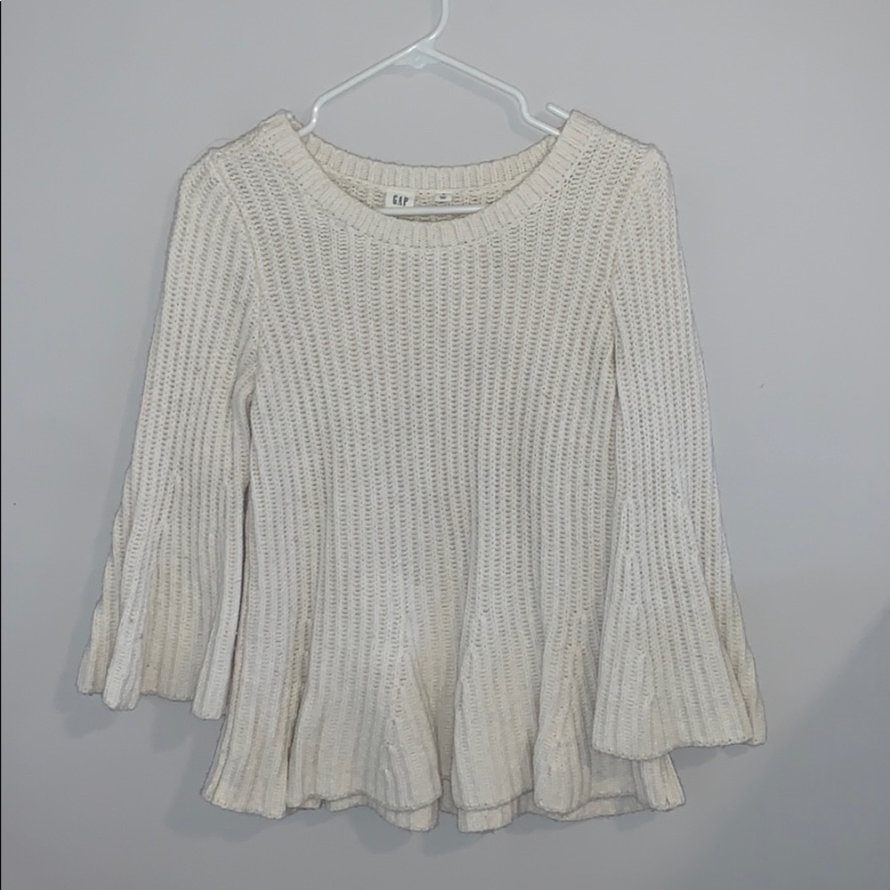 White GAP sweater